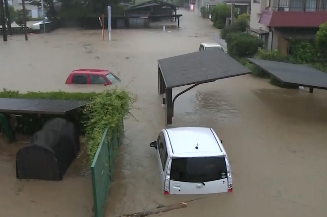 الفيضانات في اليابان: فقدان 13 شخصًا